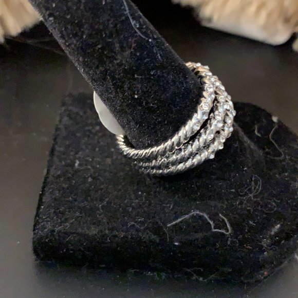 Beautiful Silver Plated Ring. - Picture 4 of 5